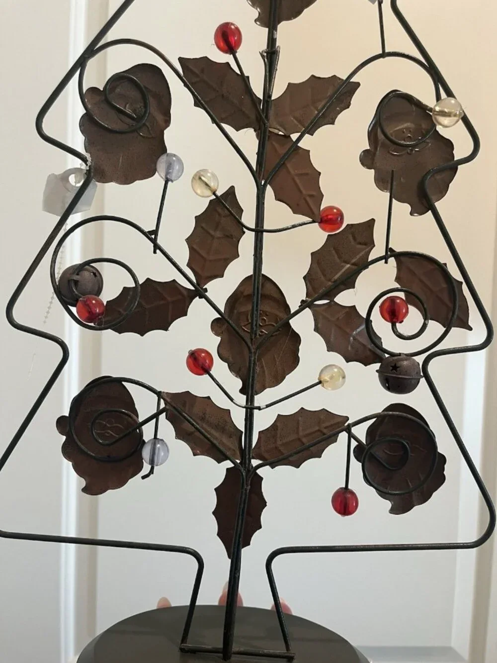 Rustic Tabletop Wire Metal Christmas Tree Farmhouse Santa & Holly Decor 21
